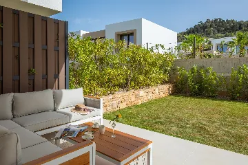 Coastal Family Villa with 3 Bedrooms in Tkon