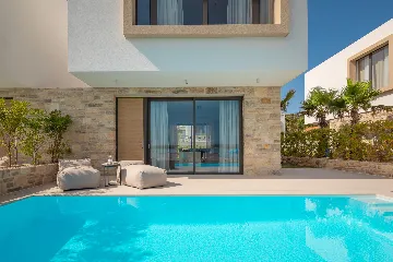 Modern Poolside Villa with Beach Access in Tkon