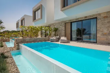 Modern Poolside Villa with Beach Access in Tkon