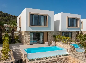 Modern Beachfront Villa with Private Pool in Tkon
