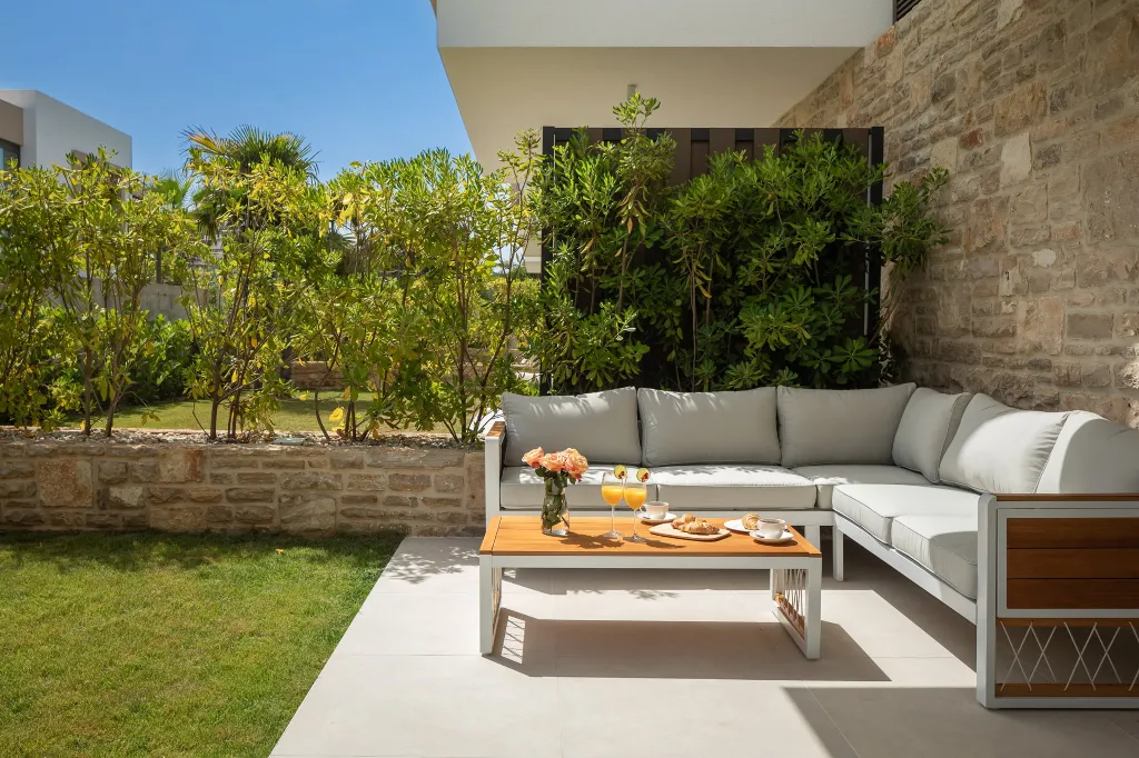 Modern Beachfront Villa with Private Pool in Tkon
