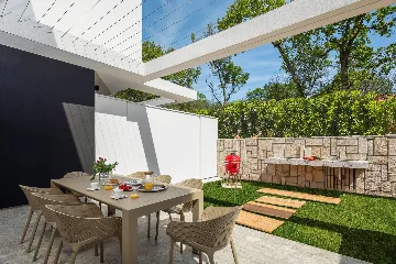 Contemporary Villa with Pool in Rijeka