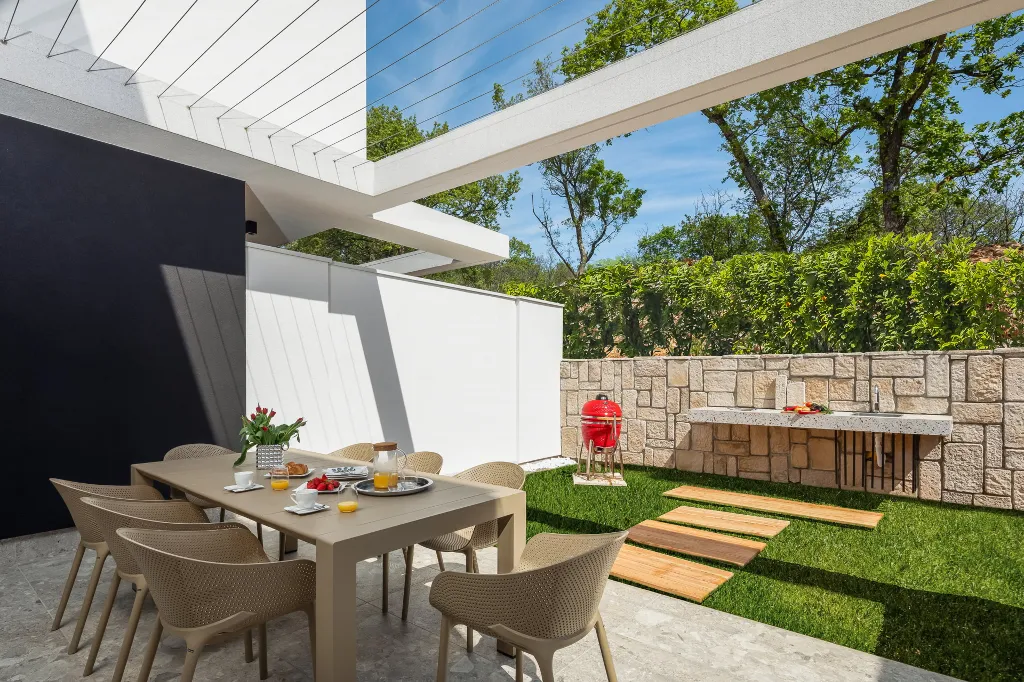 Contemporary Villa with Pool in Rijeka