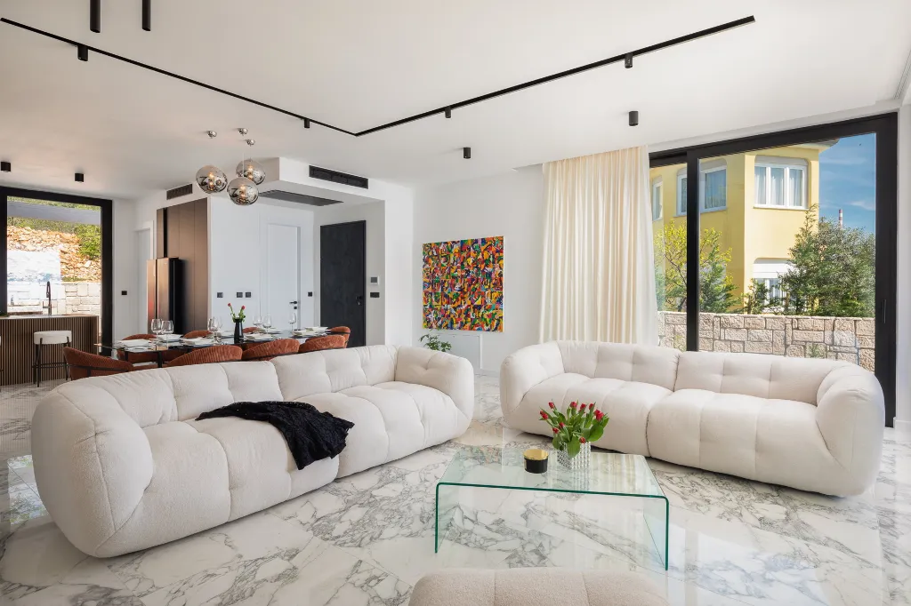 Contemporary Villa with Pool in Rijeka