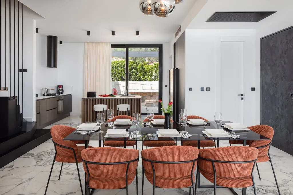 Contemporary Villa with Pool in Rijeka