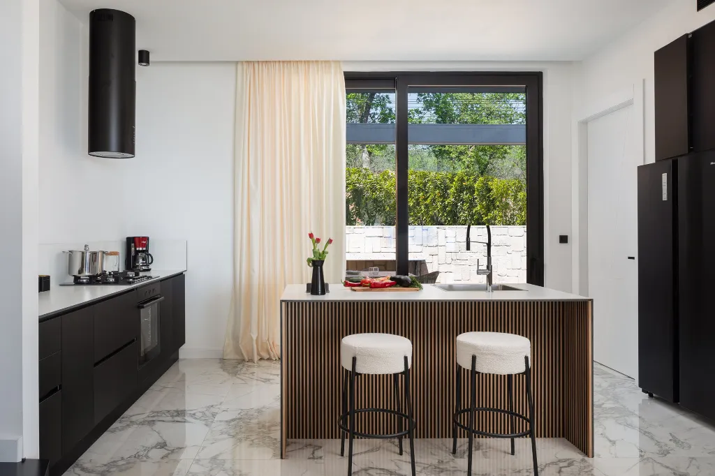 Contemporary Villa with Pool in Rijeka