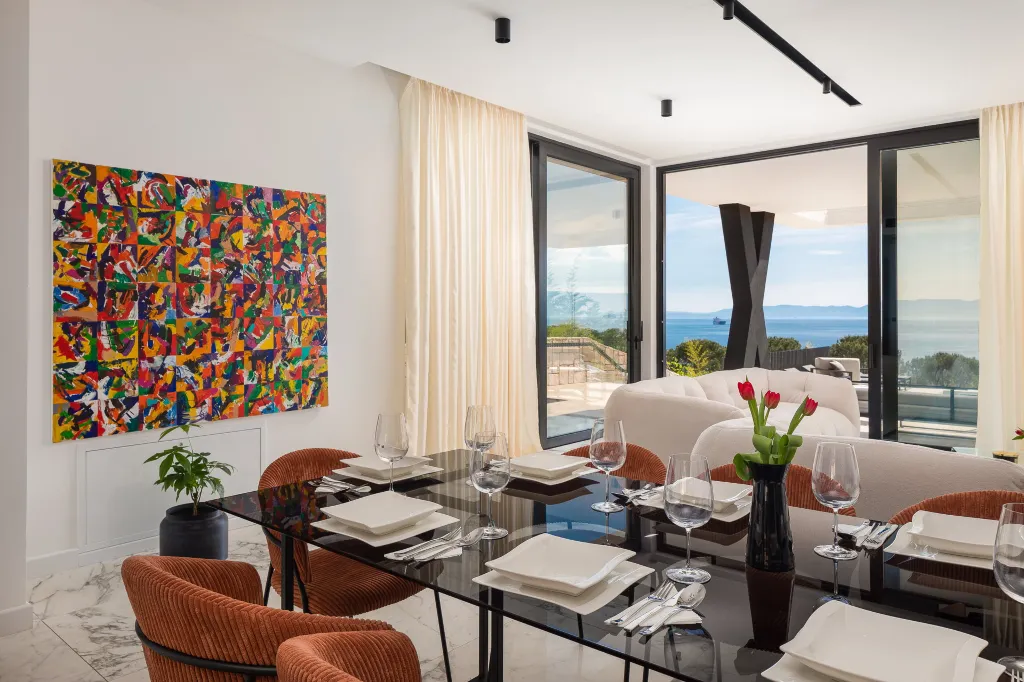 Contemporary Villa with Pool in Rijeka