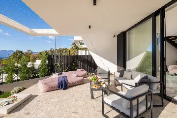Contemporary Villa with Pool in Rijeka