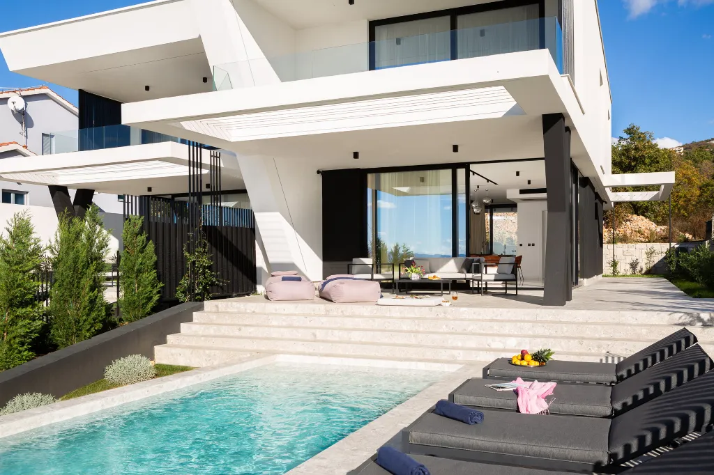 Contemporary Villa with Pool in Rijeka