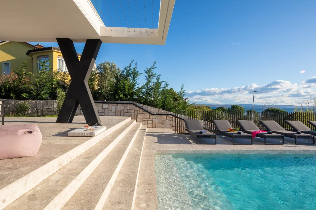 Contemporary Villa with Pool in Rijeka