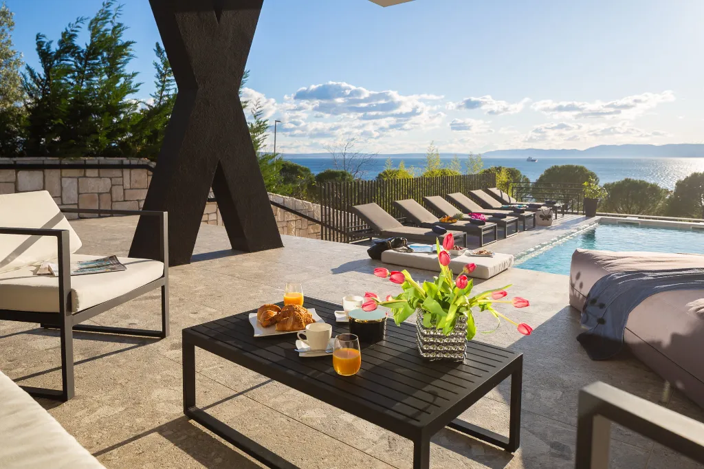 Contemporary Villa with Pool in Rijeka