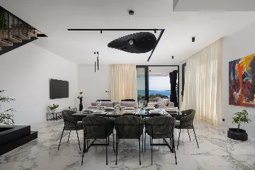 Modern 4-Bedroom Villa with Pool in Rijeka