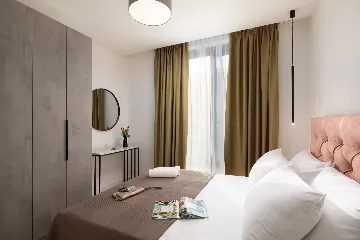 Modern 4-Bedroom Villa with Pool in Rijeka