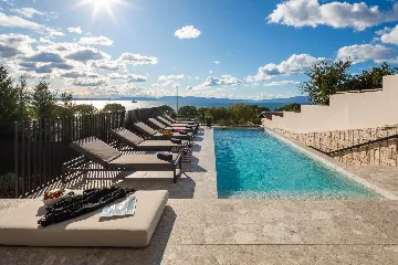 Modern 4-Bedroom Villa with Pool in Rijeka