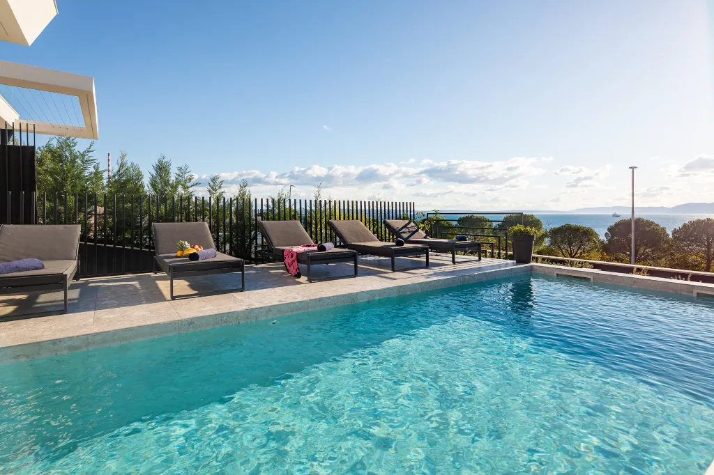 Modern 4-Bedroom Villa with Pool in Rijeka