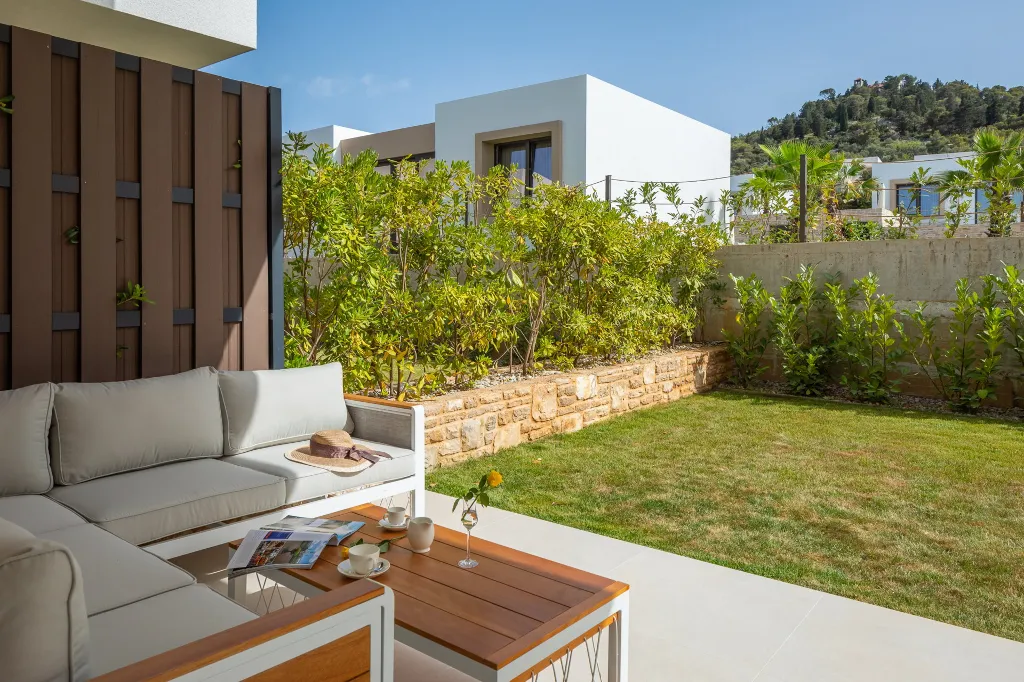 Modern Beachfront Villa with Private Pool in Tkon