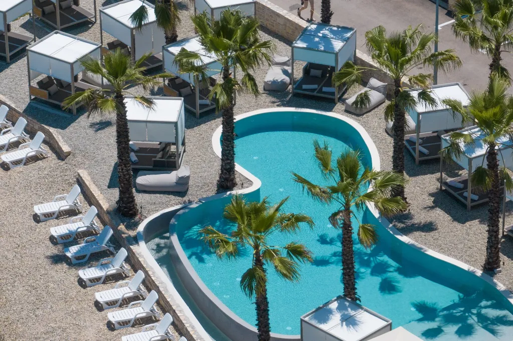 Beachfront Villa with Pool in Tkon