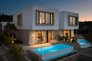 Spacious Villa Retreat with Pool near Beach, Tkon