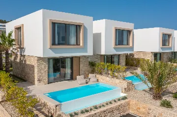 Spacious Beachfront Villa Retreat in Tkon