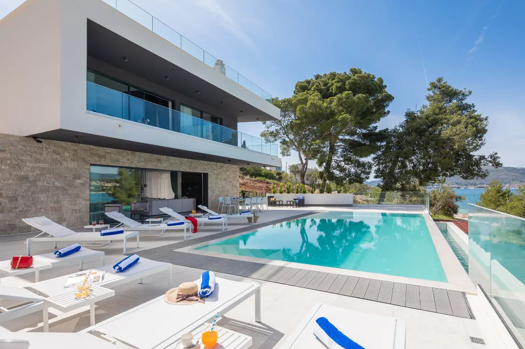 Contemporary Seafront Villa with Private Pool in Okrug Gornji