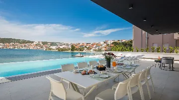 Contemporary Seafront Villa with Private Pool in Okrug Gornji