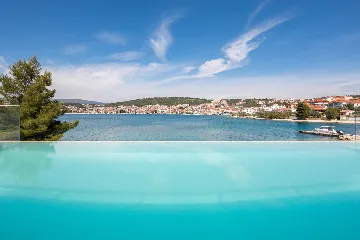 Contemporary Seafront Villa with Private Pool in Okrug Gornji