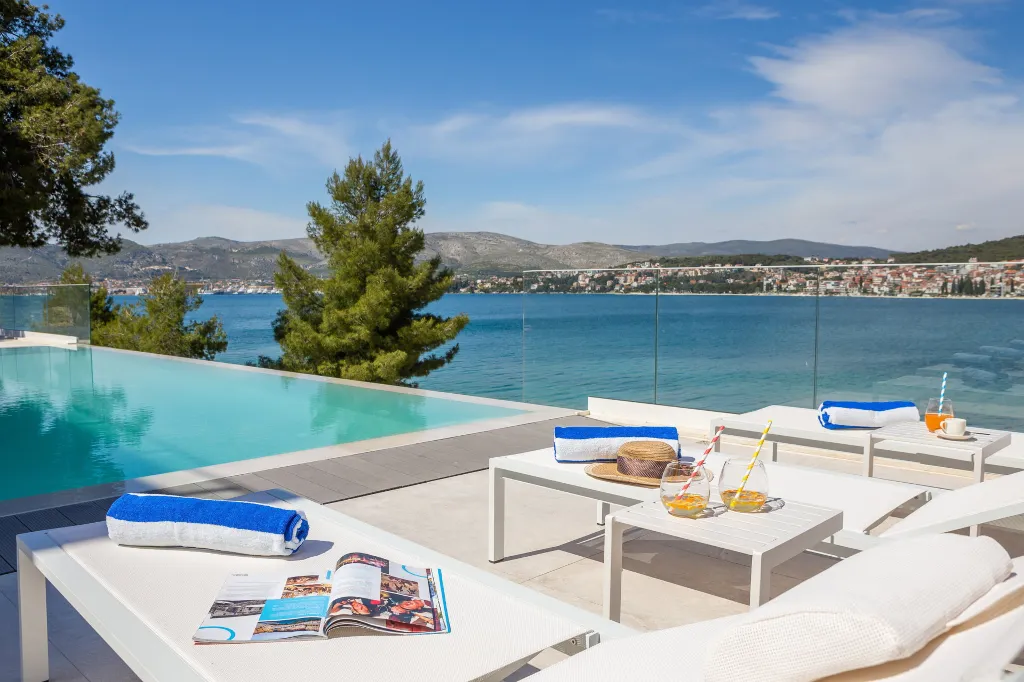 Contemporary Seafront Villa with Private Pool in Okrug Gornji