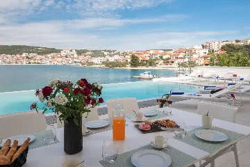 Contemporary Seafront Villa with Private Pool in Okrug Gornji