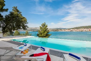Contemporary Seafront Villa with Private Pool in Okrug Gornji