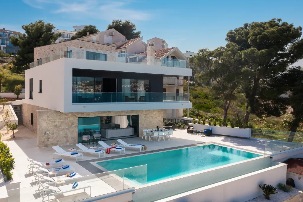 Contemporary Seafront Villa with Private Pool in Okrug Gornji