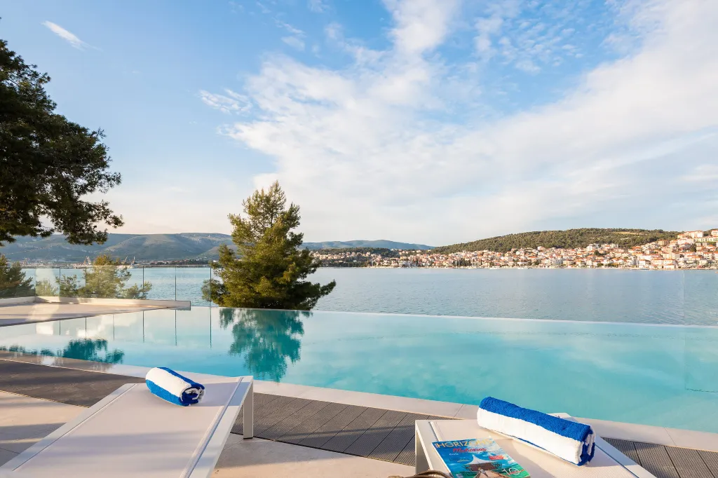 Contemporary Seafront Villa with Private Pool in Okrug Gornji