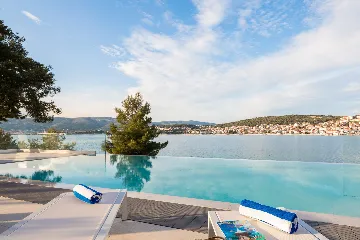 Contemporary Seafront Villa with Private Pool in Okrug Gornji