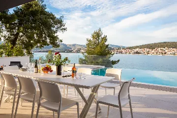 Contemporary Seafront Villa with Private Pool in Okrug Gornji