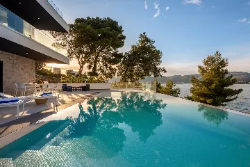 Contemporary Seafront Villa with Private Pool in Okrug Gornji