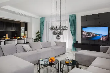 Contemporary Seafront Villa with Private Pool in Okrug Gornji