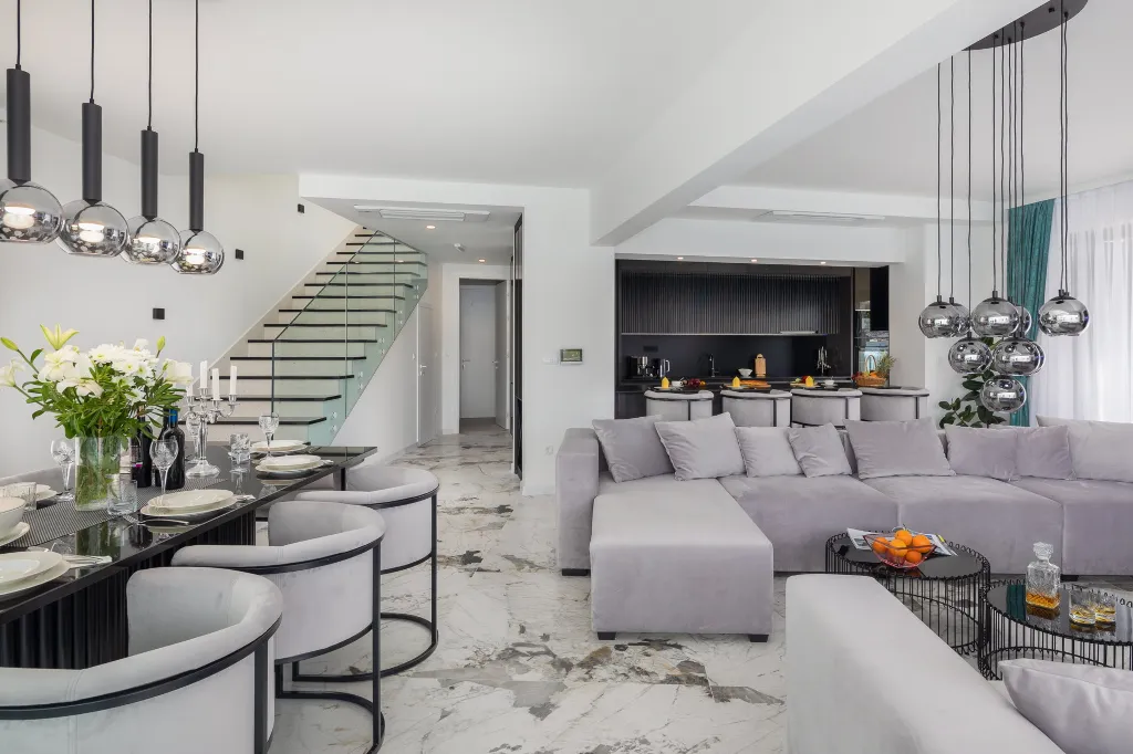 Contemporary Seafront Villa with Private Pool in Okrug Gornji