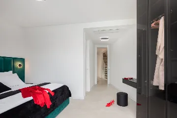 Contemporary Seafront Villa with Private Pool in Okrug Gornji