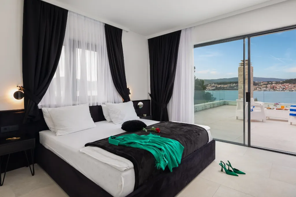 Contemporary Seafront Villa with Private Pool in Okrug Gornji