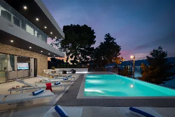 Contemporary Seafront Villa with Private Pool in Okrug Gornji