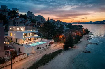 Contemporary Seafront Villa with Private Pool in Okrug Gornji