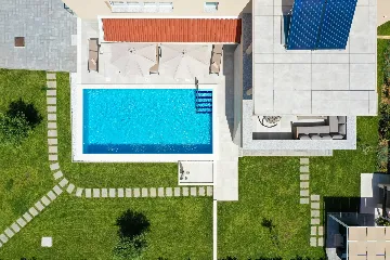 Spacious Family Villa with Heated Pool in Sukošan