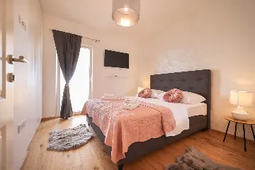 Spacious Family Villa with Heated Pool in Sukošan