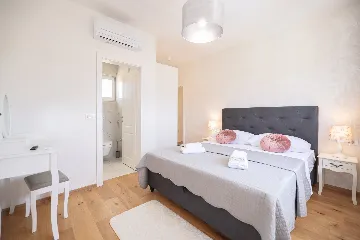 Spacious Family Villa with Heated Pool in Sukošan