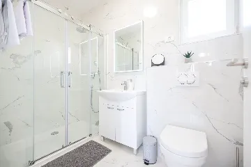 Spacious Family Villa with Heated Pool in Sukošan