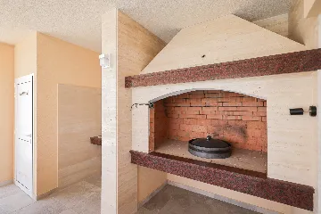 Spacious Family Villa with Heated Pool in Sukošan