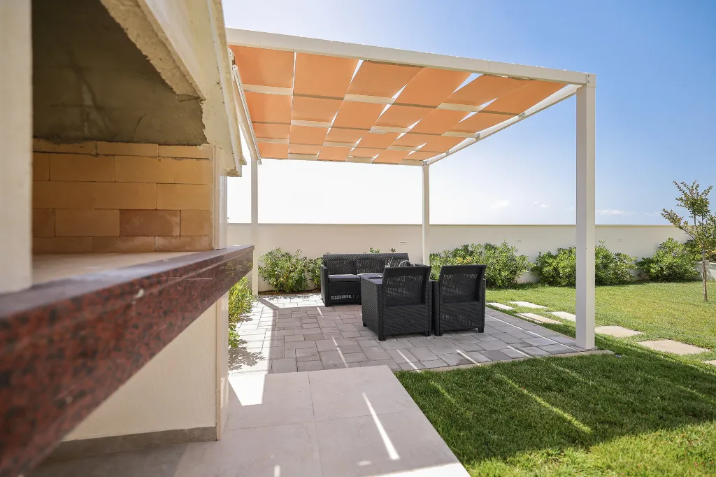 Spacious Family Villa with Heated Pool in Sukošan