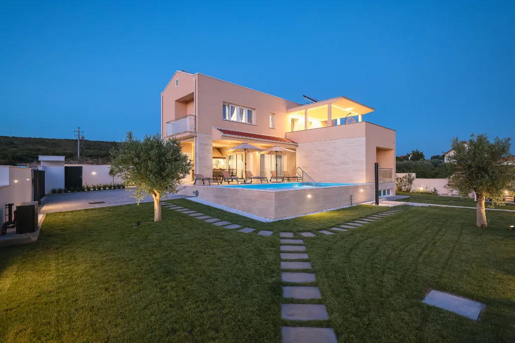 Spacious Family Villa with Heated Pool in Sukošan