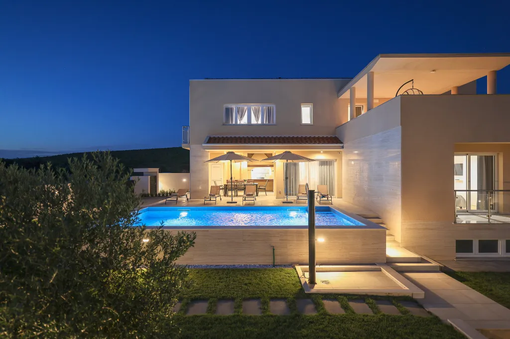 Spacious Family Villa with Heated Pool in Sukošan