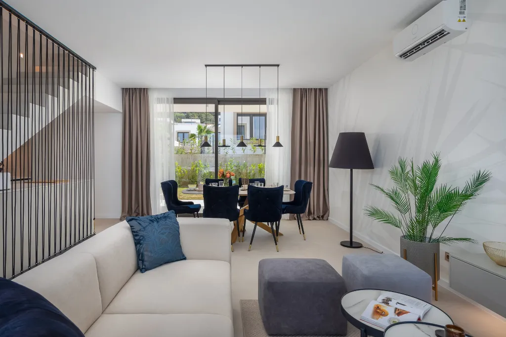 Beachfront Family Villa with Pool in Tkon
