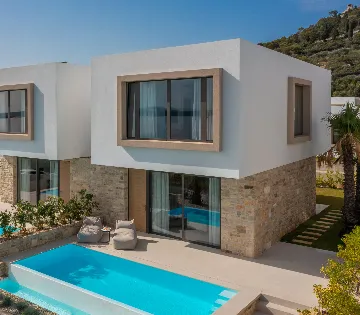 Beachfront Family Villa with Pool in Tkon